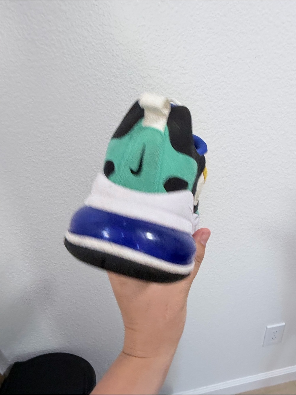 Nike Airmax 270 react multi color - Picture 3 of 9